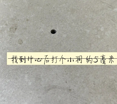 青神瓷砖空鼓维修公司专业解答在瓷砖铺贴过程中，如果砂料搅拌不均匀，将会带来以下问题